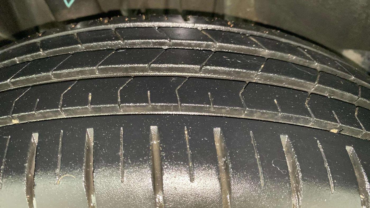 2020 Maruti Swift ZXI, Petrol, Manual, 28,832 km, Right Rear Tyre Tread