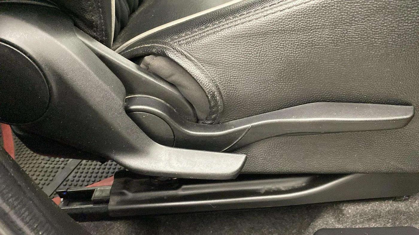2020 Maruti Swift ZXI, Petrol, Manual, 28,832 km, Driver Side Adjustment Panel