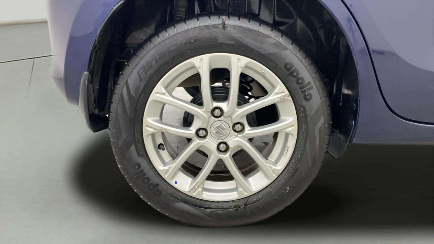 2020 Maruti Swift ZXI, Petrol, Manual, 28,832 km, Right Rear Wheel