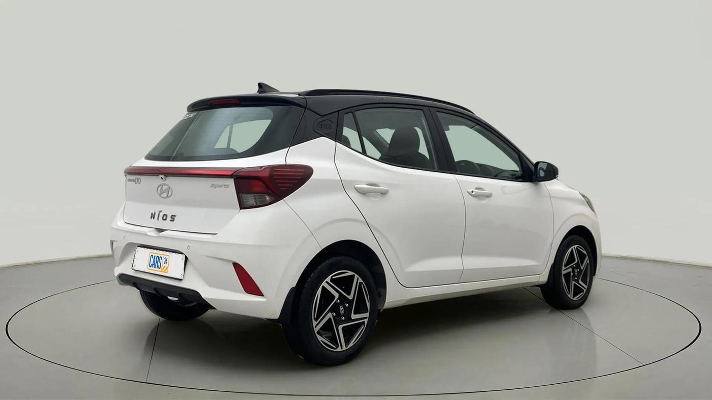 2023 Hyundai GRAND I10 NIOS SPORTZ 1.2 KAPPA VTVT DUAL TONE, Petrol, Manual, 12,792 km, Right Back Diagonal