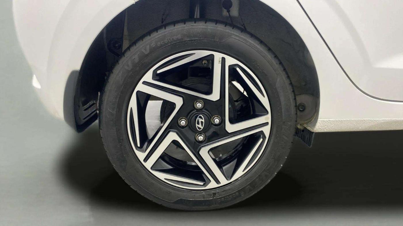 2023 Hyundai GRAND I10 NIOS SPORTZ 1.2 KAPPA VTVT DUAL TONE, Petrol, Manual, 12,792 km, Right Rear Wheel