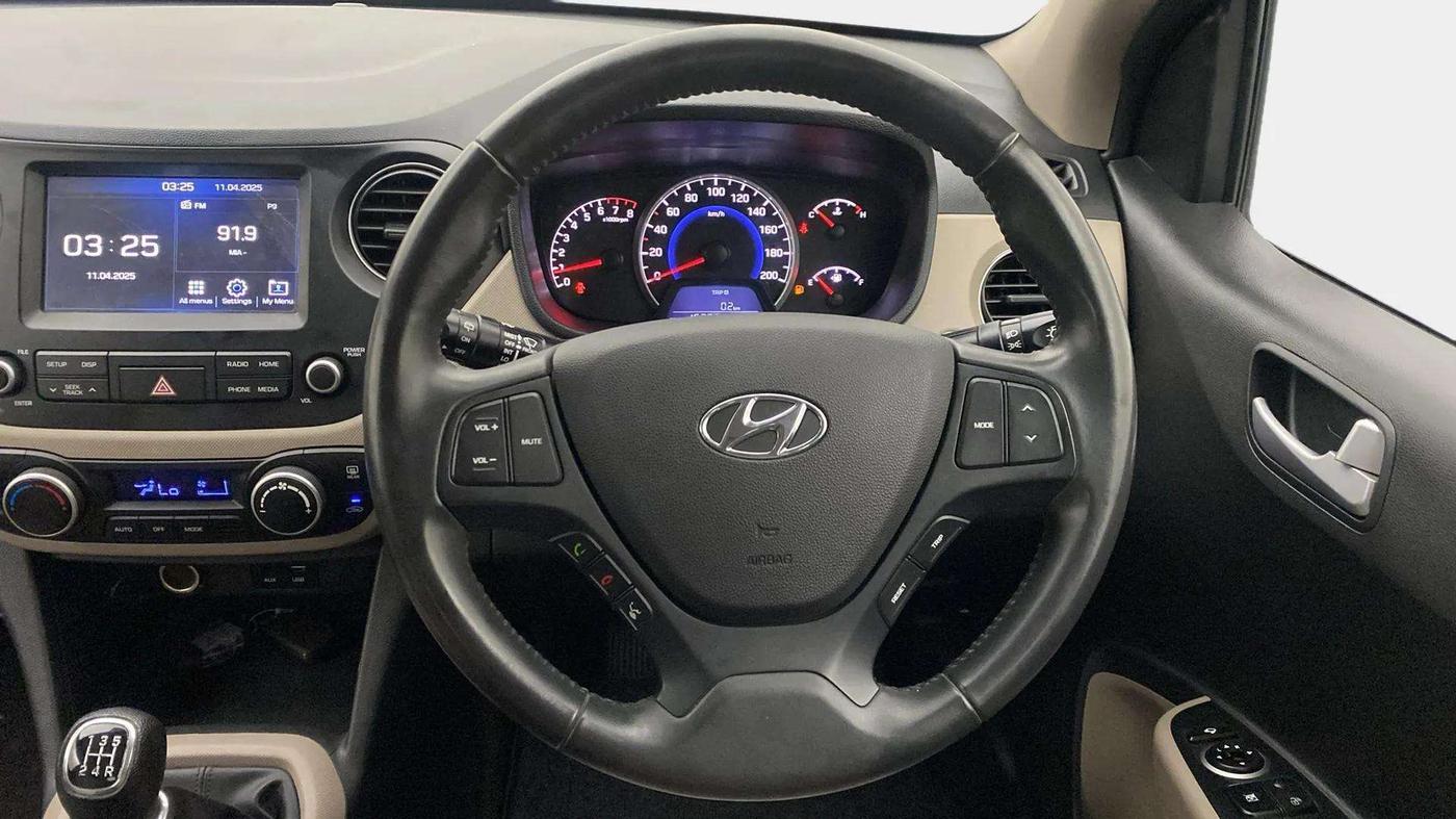 2017 Hyundai Grand i10 ASTA 1.2 KAPPA VTVT, Petrol, Manual, 16,326 km, Steering Wheel Close Up
