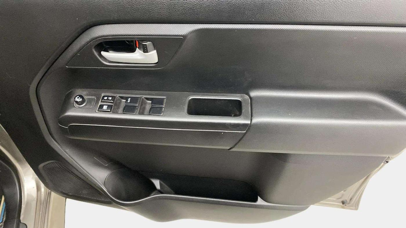 2022 Maruti New Wagon-R VXI 1.0, Petrol, Manual, 6,912 km, Driver Side Door Panels Control
