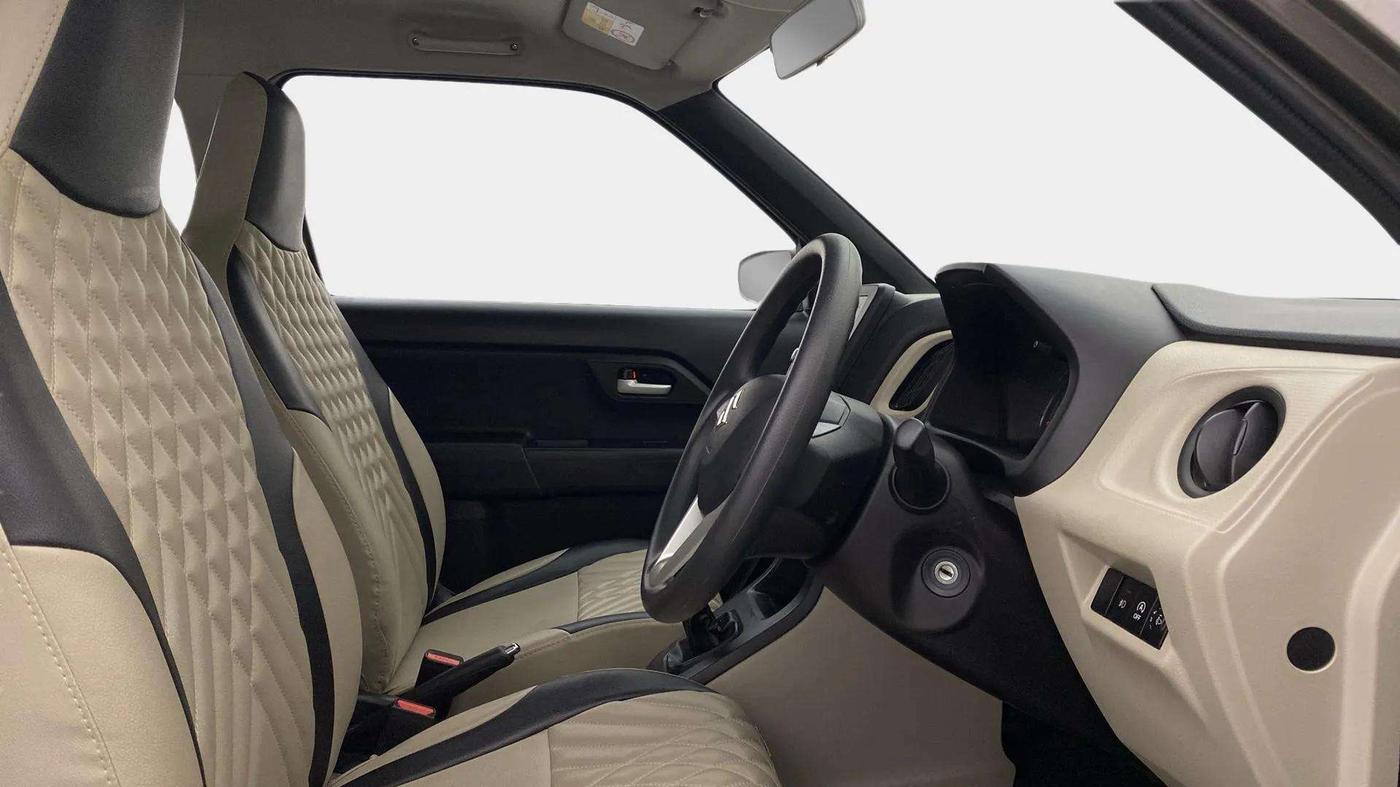 2022 Maruti New Wagon-R VXI 1.0, Petrol, Manual, 6,912 km, Right Side Front Door Cabin