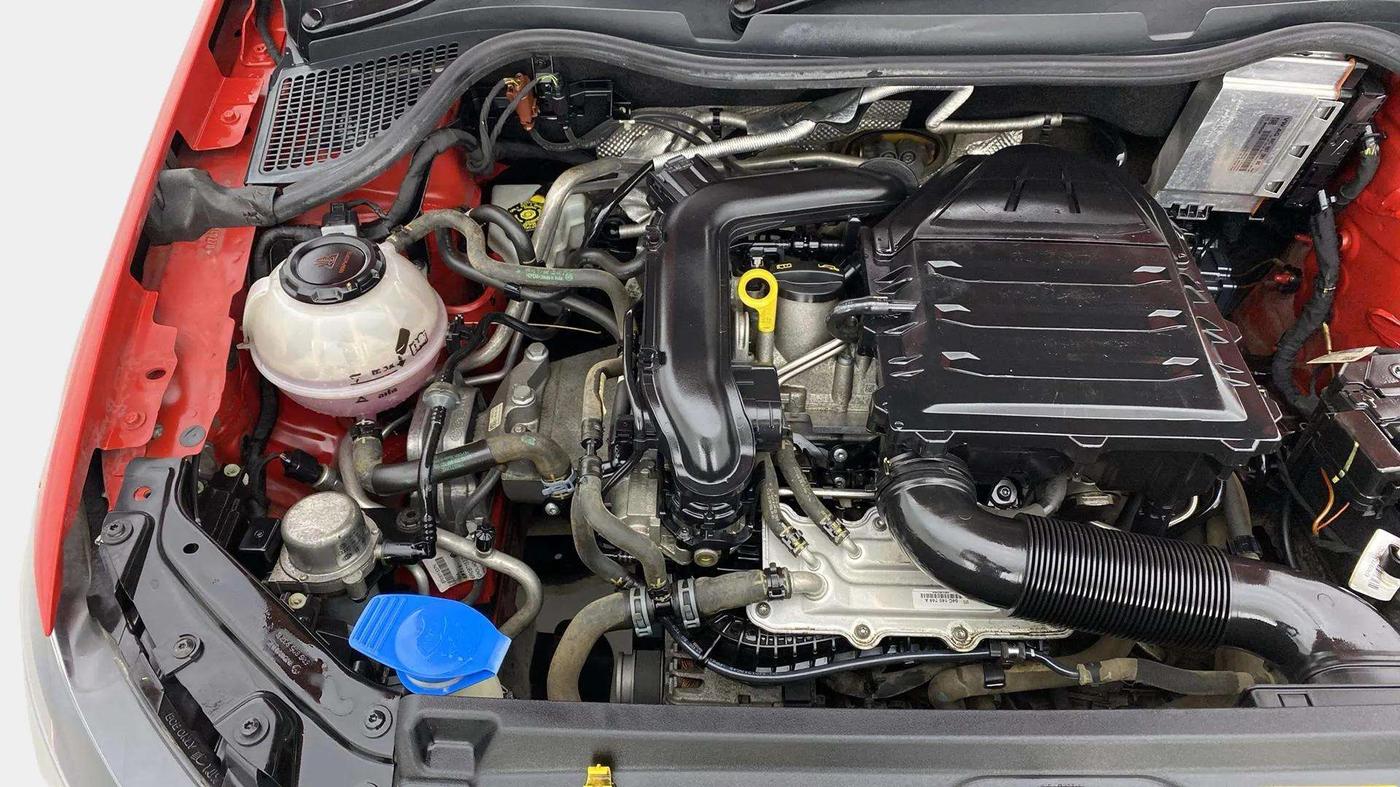2021 Volkswagen Polo HIGHLINE PLUS 1.0L TSI, Petrol, Manual, 25,345 km, Engine View - Right