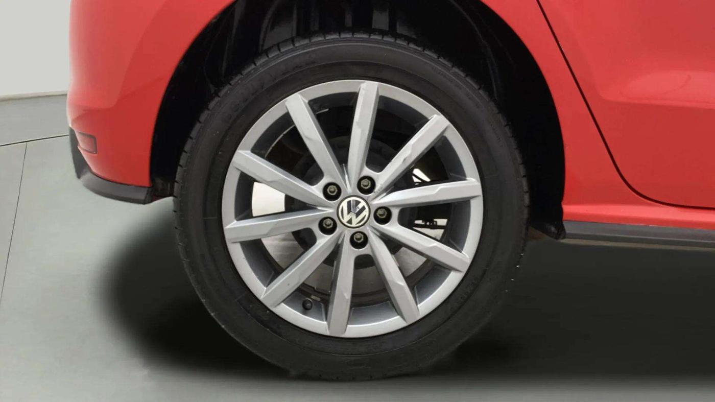 2021 Volkswagen Polo HIGHLINE PLUS 1.0L TSI, Petrol, Manual, 25,345 km, Right Rear Wheel