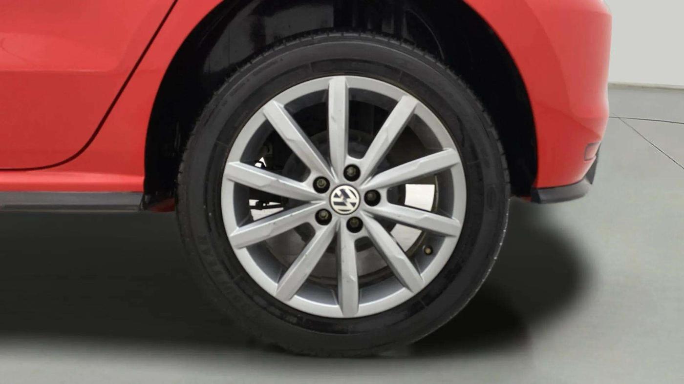 2021 Volkswagen Polo HIGHLINE PLUS 1.0L TSI, Petrol, Manual, 25,345 km, Left Rear Wheel