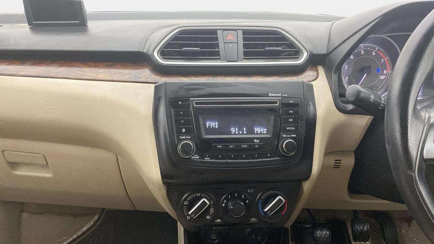 2018 Maruti Dzire VXI, Petrol, Manual, 32,649 km, Air Conditioner