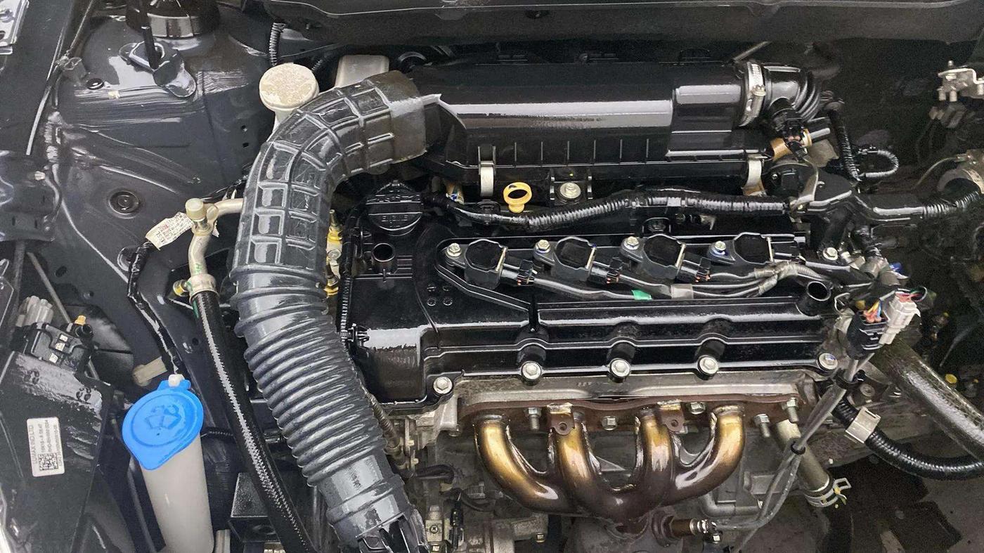2018 Maruti Dzire VXI, Petrol, Manual, 32,649 km, Engine View - Right