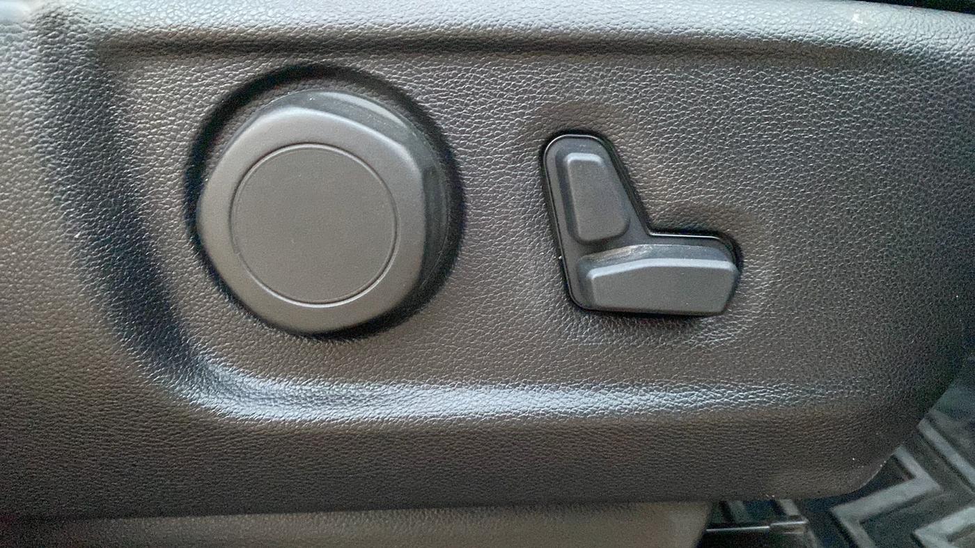 2023 Mahindra SCORPIO-N Z8 L DIESEL AT 4WD 7 STR, Diesel, Automatic, 45,084 km, Driver Side Adjustment Panel