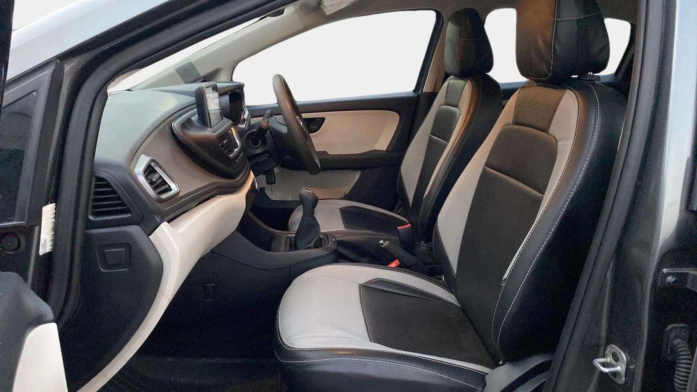 2022 Tata ALTROZ XM PLUS PETROL, Petrol, Manual, 23,282 km, Right Side Front Door Cabin