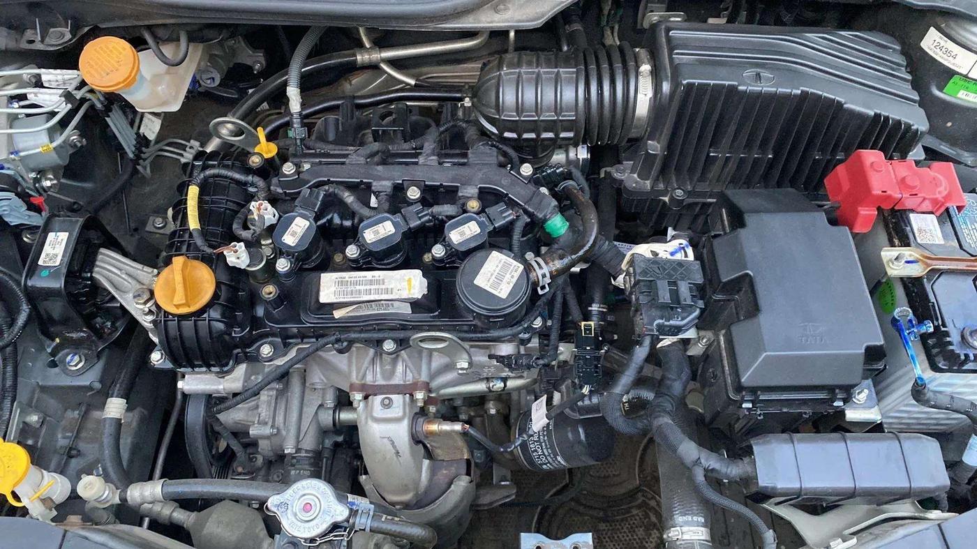 2022 Tata ALTROZ XM PLUS PETROL, Petrol, Manual, 23,282 km, Open Bonet