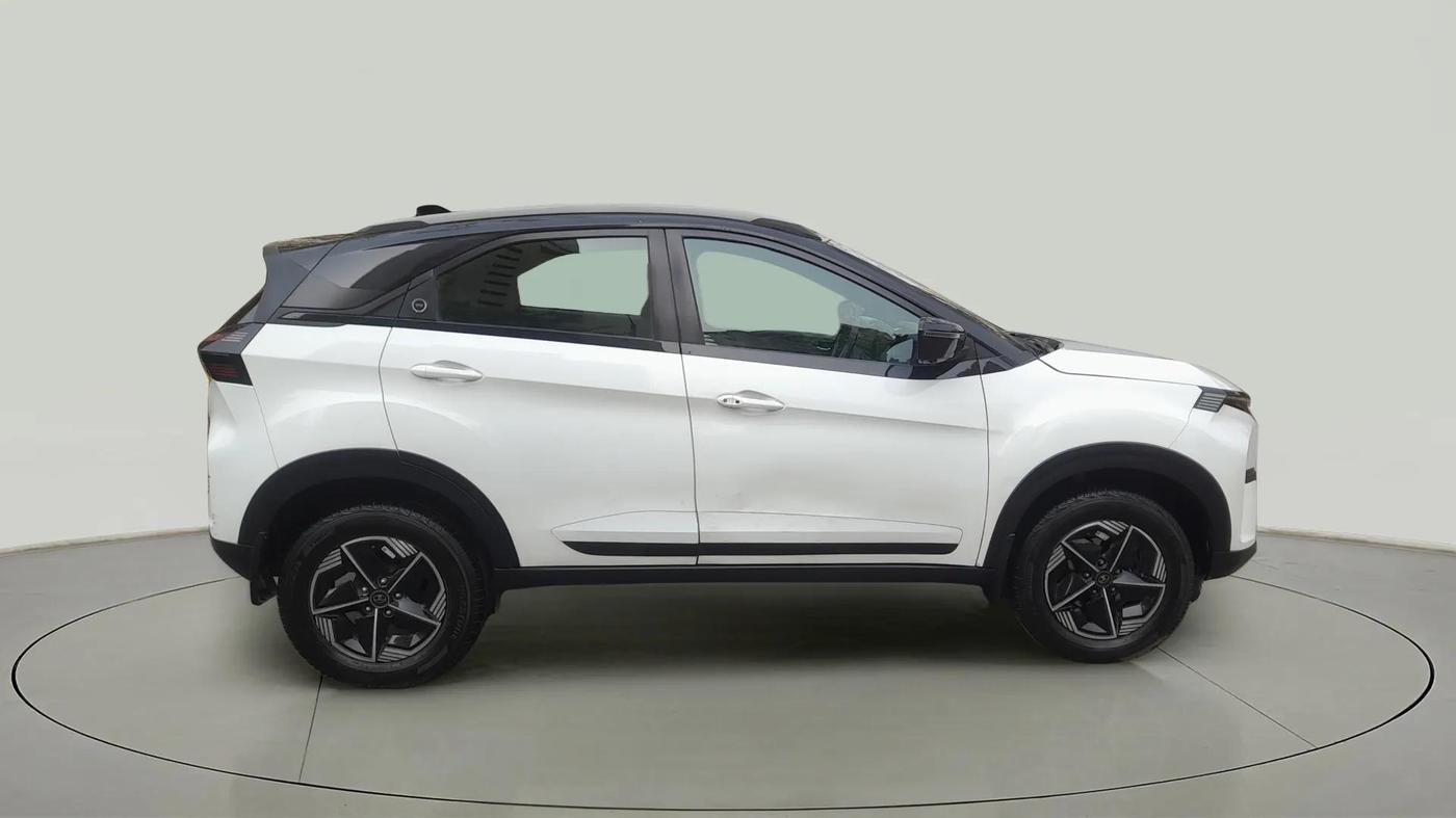 2023 Tata NEXON FEARLESS + S P MT, Petrol, Manual, 28,739 km, Right Side View