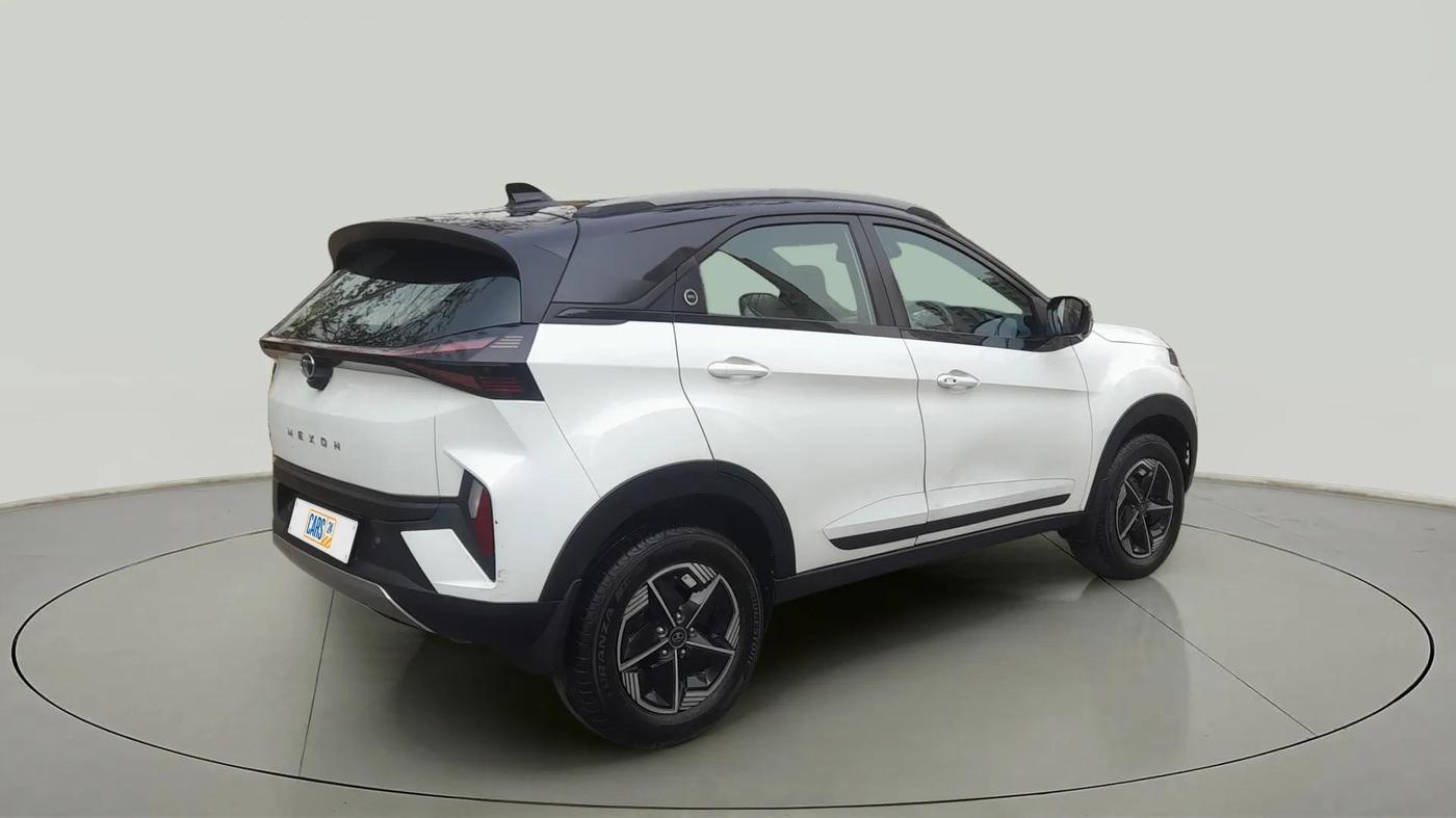 2023 Tata NEXON FEARLESS + S P MT, Petrol, Manual, 28,739 km, Right Back Diagonal