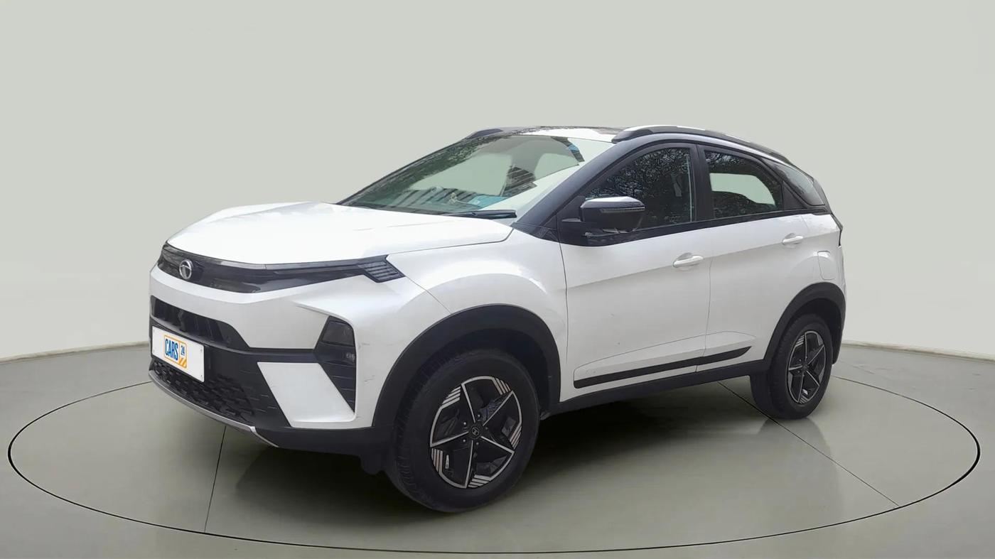 2023 Tata NEXON FEARLESS + S P MT, Petrol, Manual, 28,739 km, Left Front Diagonal