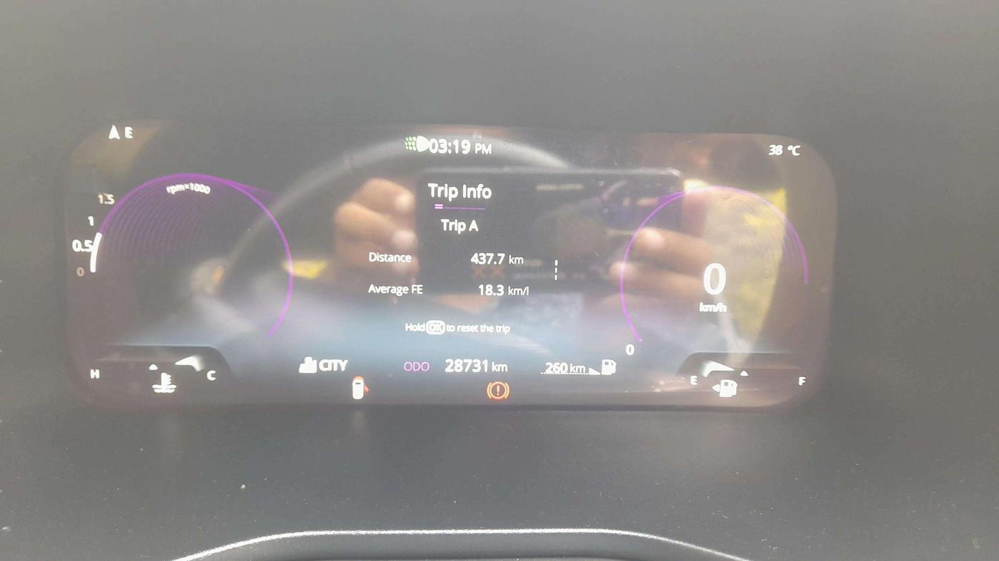 2023 Tata NEXON FEARLESS + S P MT, Petrol, Manual, 28,739 km, Odometer Image