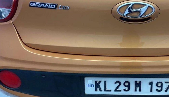 2017 Hyundai Grand i10 ASTA 1.2 KAPPA VTVT, Petrol, Manual, 35,476 km, Rear bumper - Minor scratches