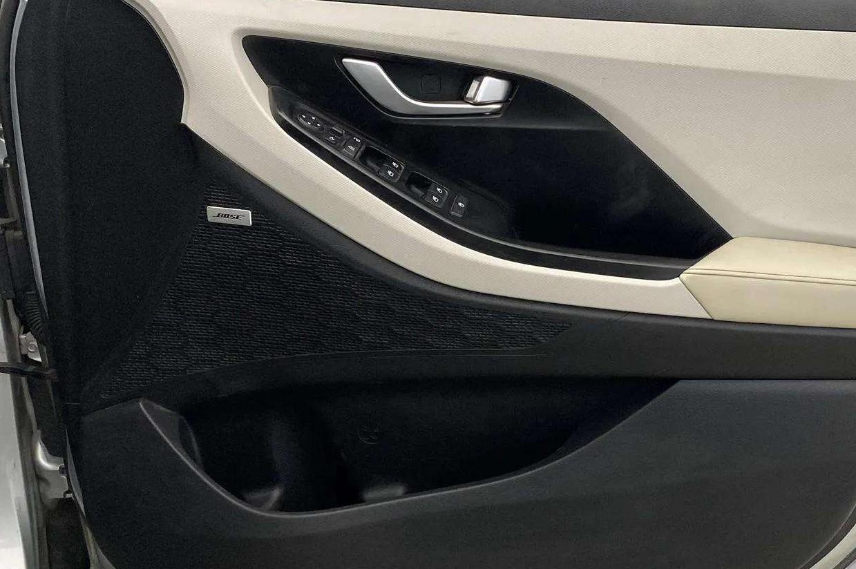 2020 Hyundai Creta SX (O) IVT 1.5 PETROL, Petrol, Automatic, 81,292 km, Driver Side Door Panels Control