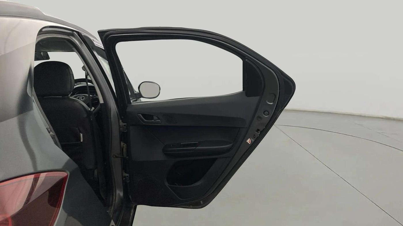 2021 Tata TIAGO NRG XZ MT, Petrol, Manual, 12,440 km, RHS Rear Door