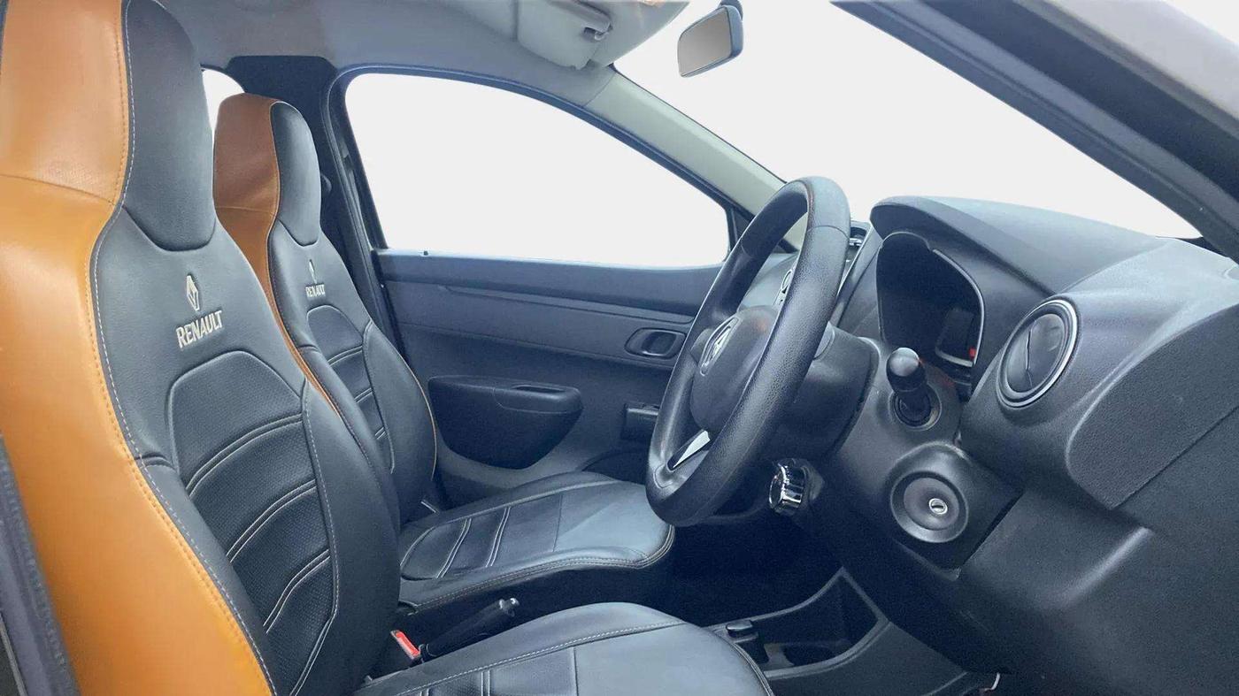 2017 Renault Kwid RXL 1.0 AMT, Petrol, Automatic, 38,944 km, Right Side Front Door Cabin