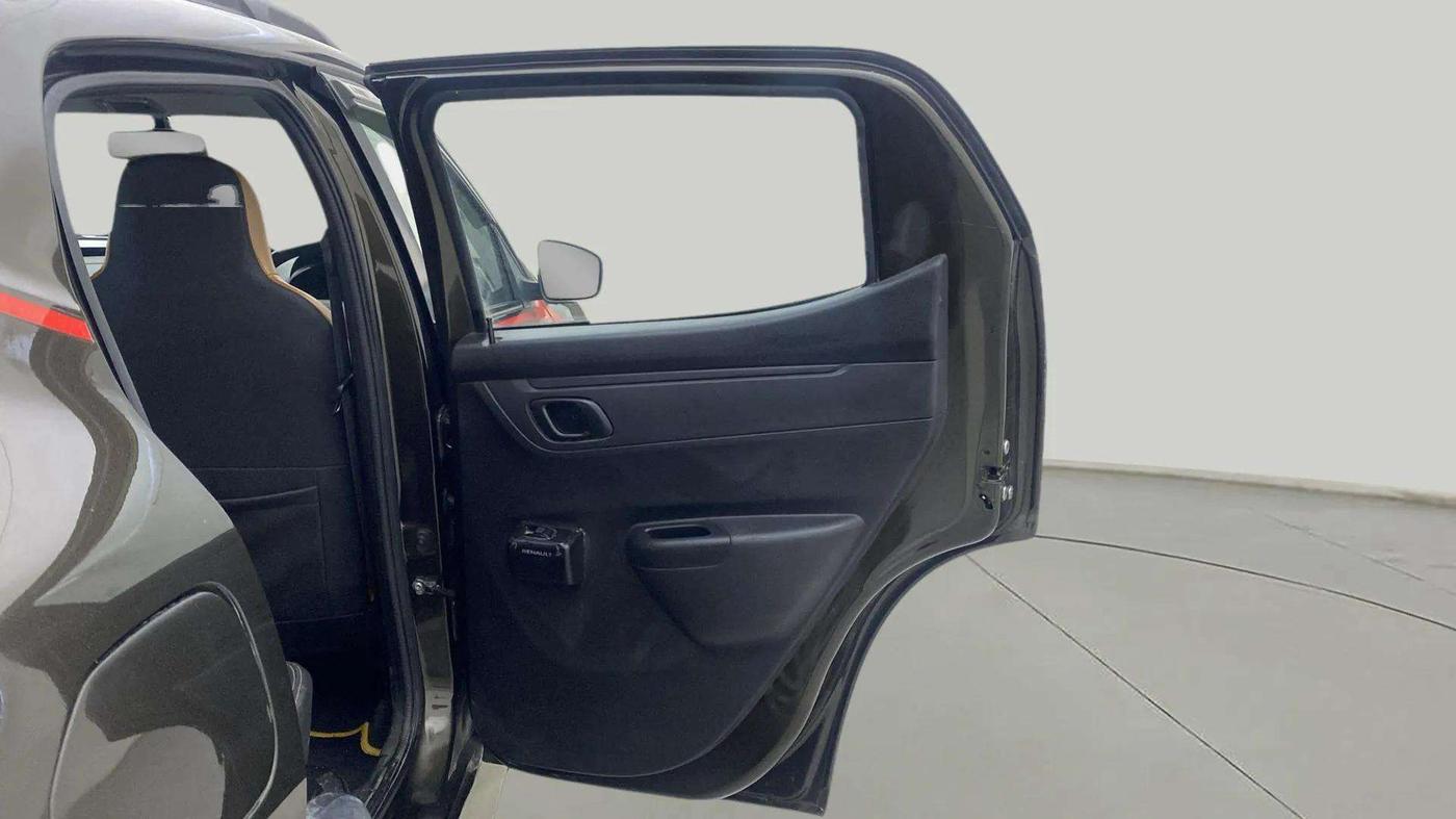 2017 Renault Kwid RXL 1.0 AMT, Petrol, Automatic, 38,944 km, RHS Rear Door