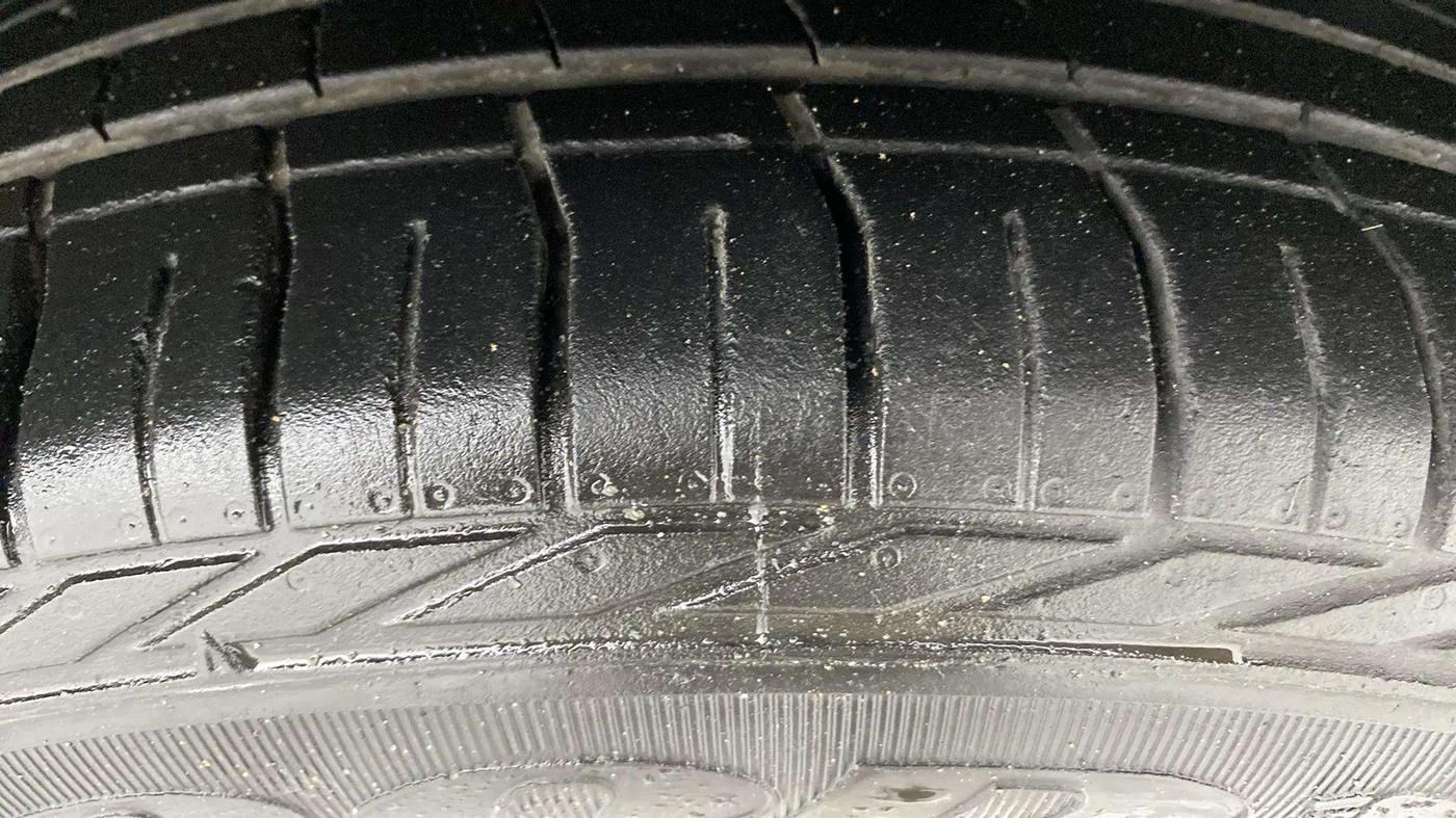 2021 Tata NEXON XZ PLUS PETROL, Petrol, Manual, 39,510 km, Right Front Tyre Tread