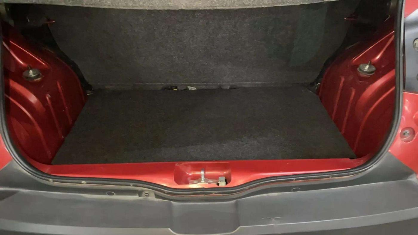 2020 Renault Kwid RXT 1.0 (O), Petrol, Manual, 9,797 km, Boot Inside