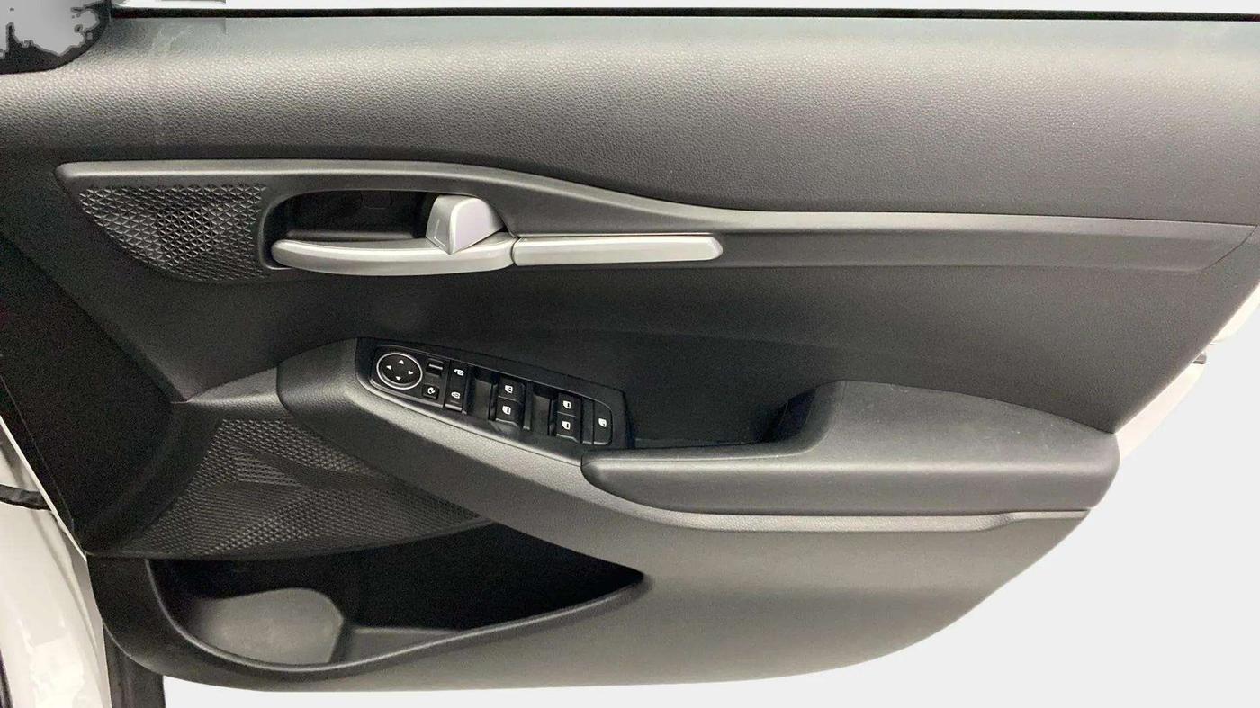 2022 KIA SELTOS HTK PLUS 1.5, Petrol, Manual, 20,145 km, Driver Side Door Panels Control