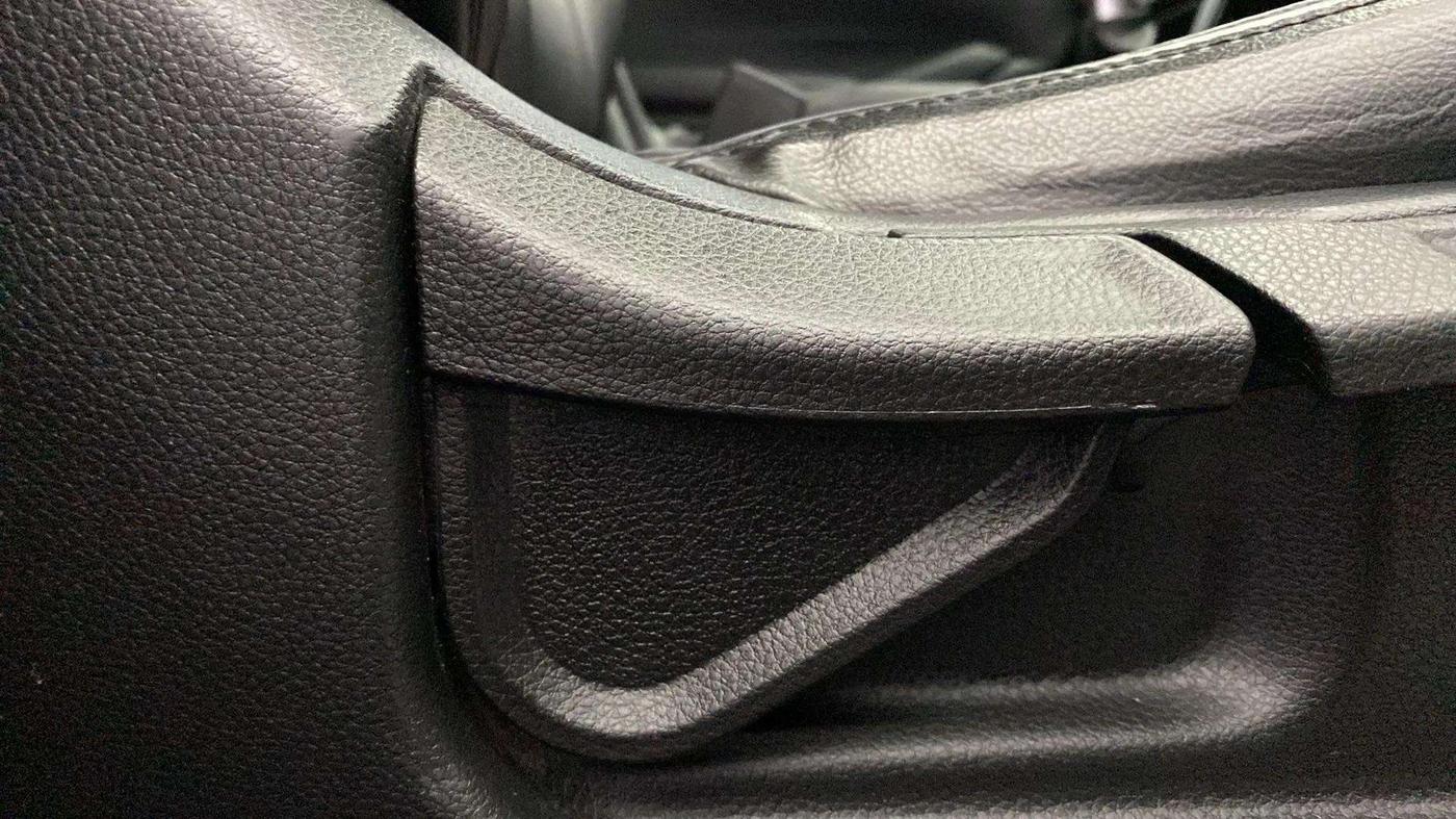 2022 KIA SELTOS HTK PLUS 1.5, Petrol, Manual, 20,145 km, Driver Side Adjustment Panel