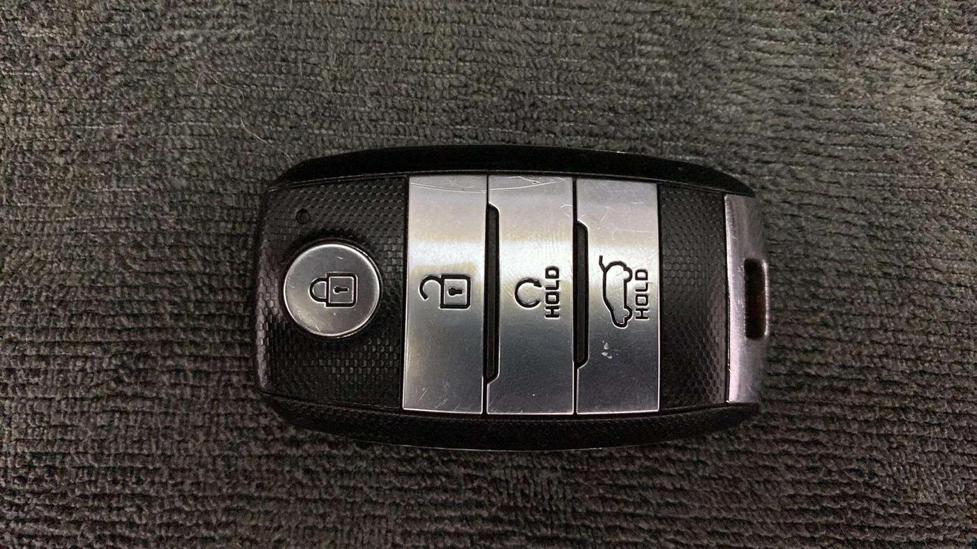 2022 KIA SELTOS HTK PLUS 1.5, Petrol, Manual, 20,145 km, Key Close Up