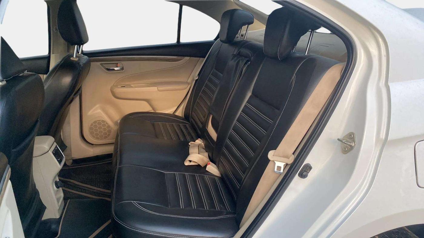 2021 Maruti Ciaz ZETA 1.5 SHVS MT PETROL, Petrol, Manual, 69,944 km, Right Side Rear Door Cabin