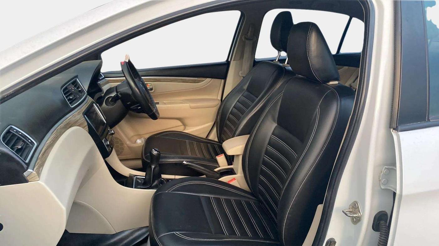 2021 Maruti Ciaz ZETA 1.5 SHVS MT PETROL, Petrol, Manual, 69,944 km, Right Side Front Door Cabin