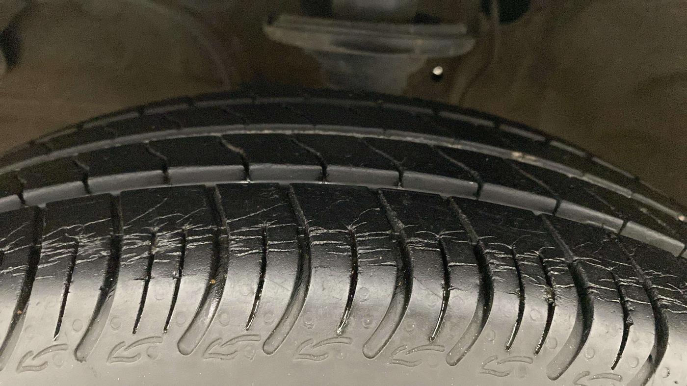 2020 Maruti S PRESSO VXI+, Petrol, Manual, 14,398 km, Left Front Tyre Tread