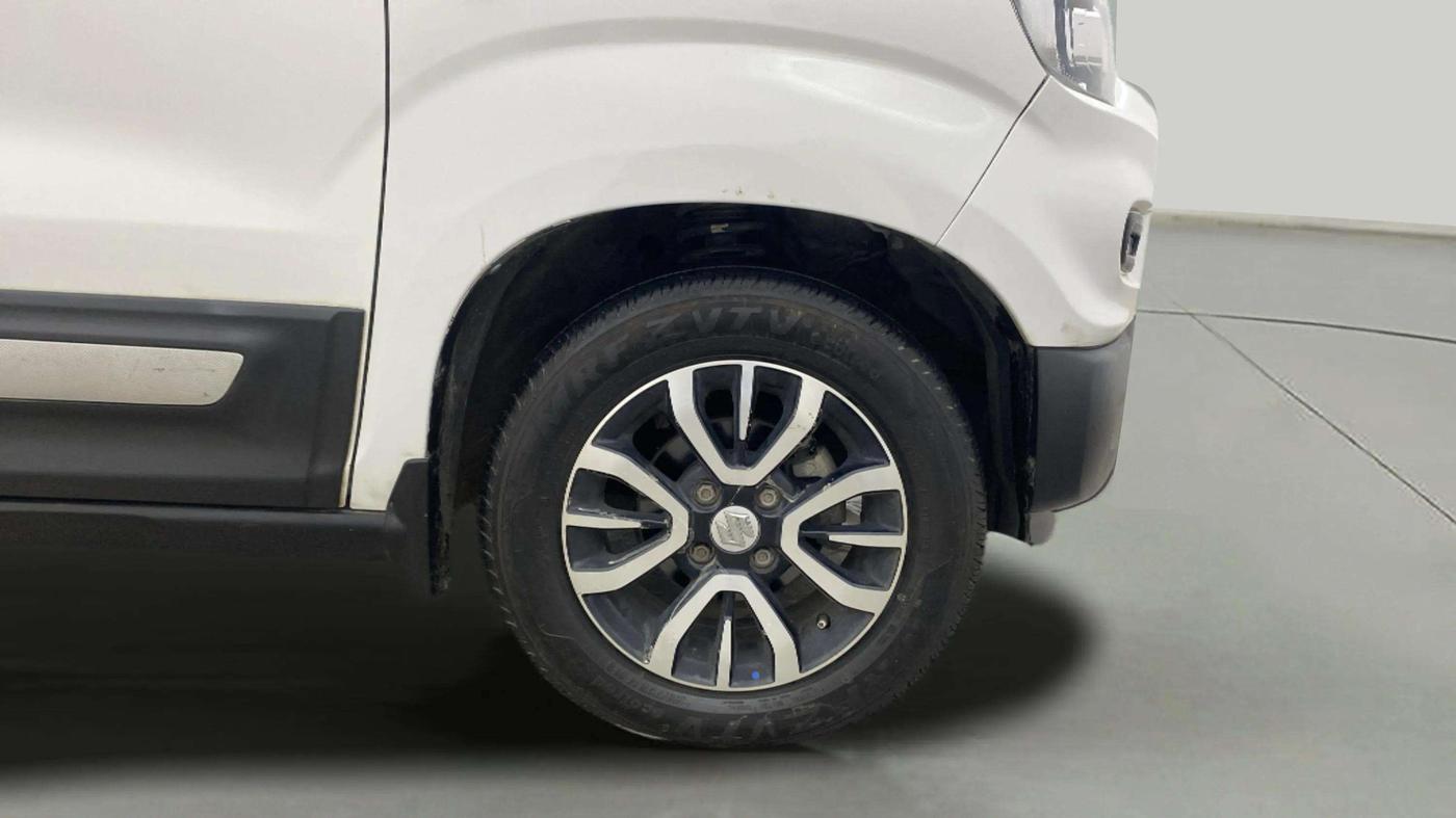 2020 Maruti S PRESSO VXI+, Petrol, Manual, 14,398 km, Right Front Wheel