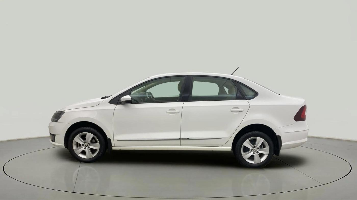 2019 Skoda Rapid AMBITION 1.5 TDI, Diesel, Manual, 48,965 km, Left Side
