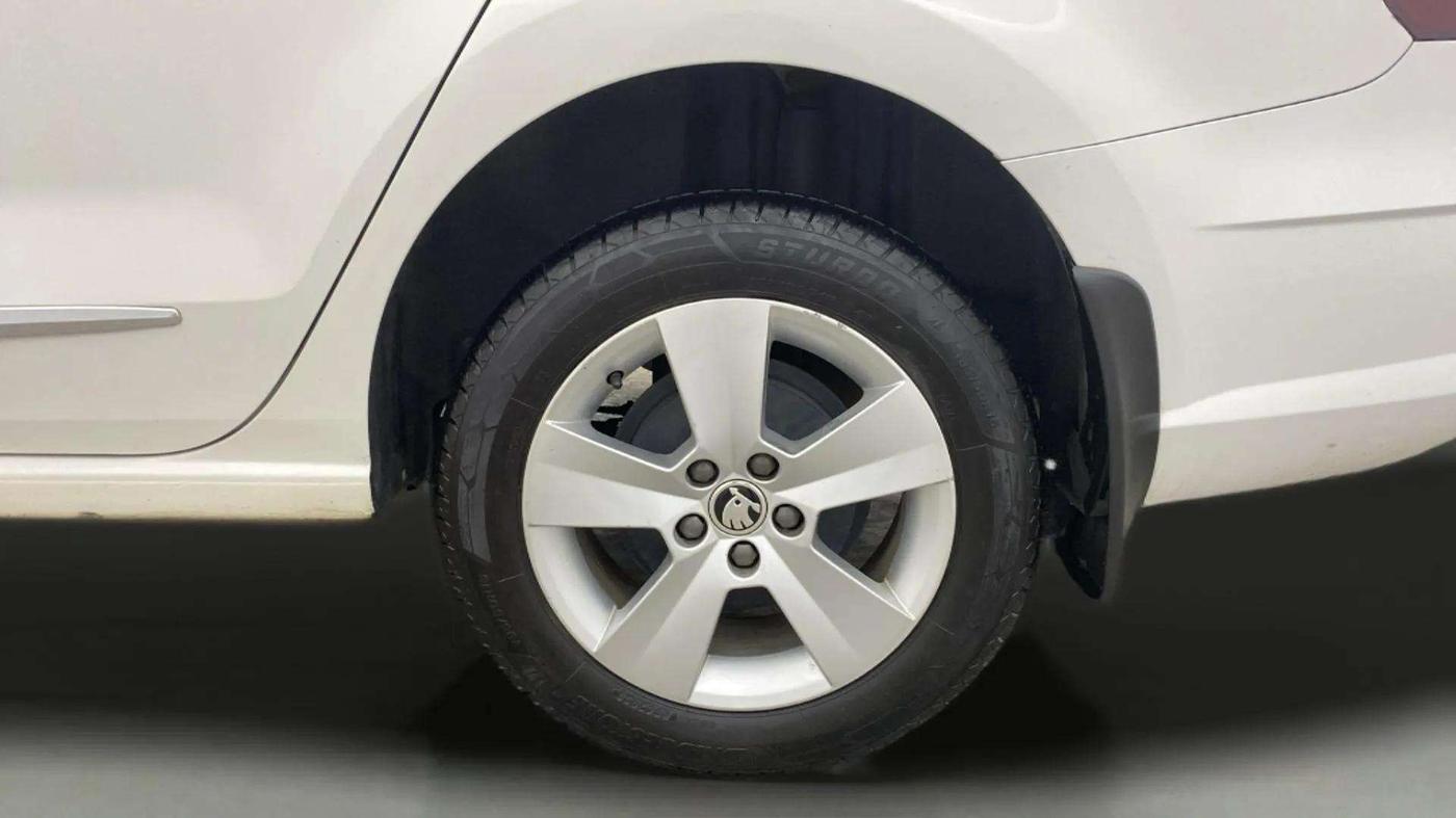 2019 Skoda Rapid AMBITION 1.5 TDI, Diesel, Manual, 48,965 km, Left Rear Wheel