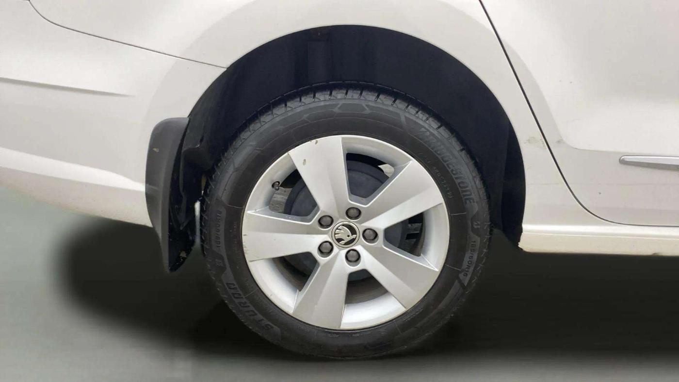 2019 Skoda Rapid AMBITION 1.5 TDI, Diesel, Manual, 48,965 km, Right Rear Wheel