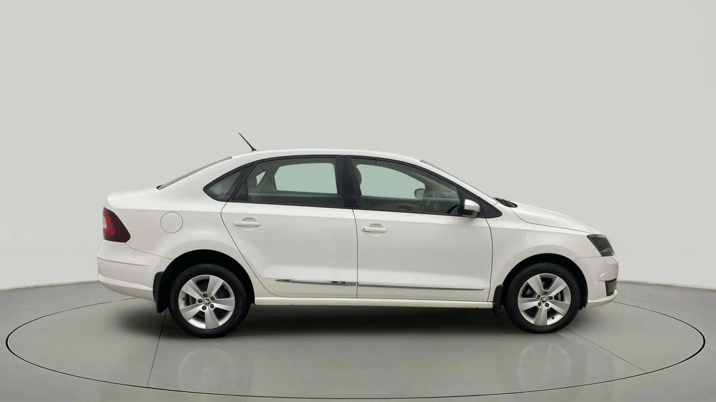 2019 Skoda Rapid AMBITION 1.5 TDI, Diesel, Manual, 48,965 km, Right Side View