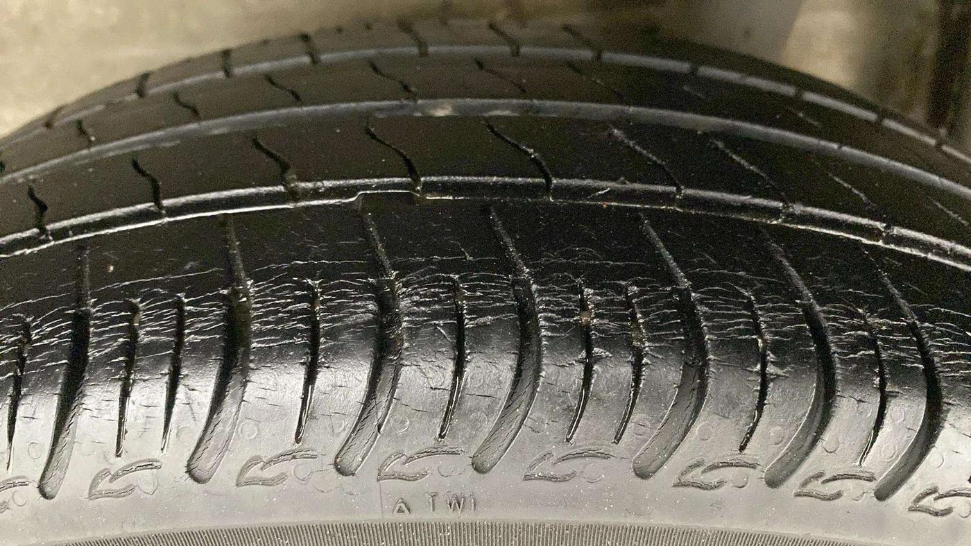 2021 Maruti S PRESSO VXI AMT, Petrol, Automatic, 54,492 km, Left Rear Tyre Tread