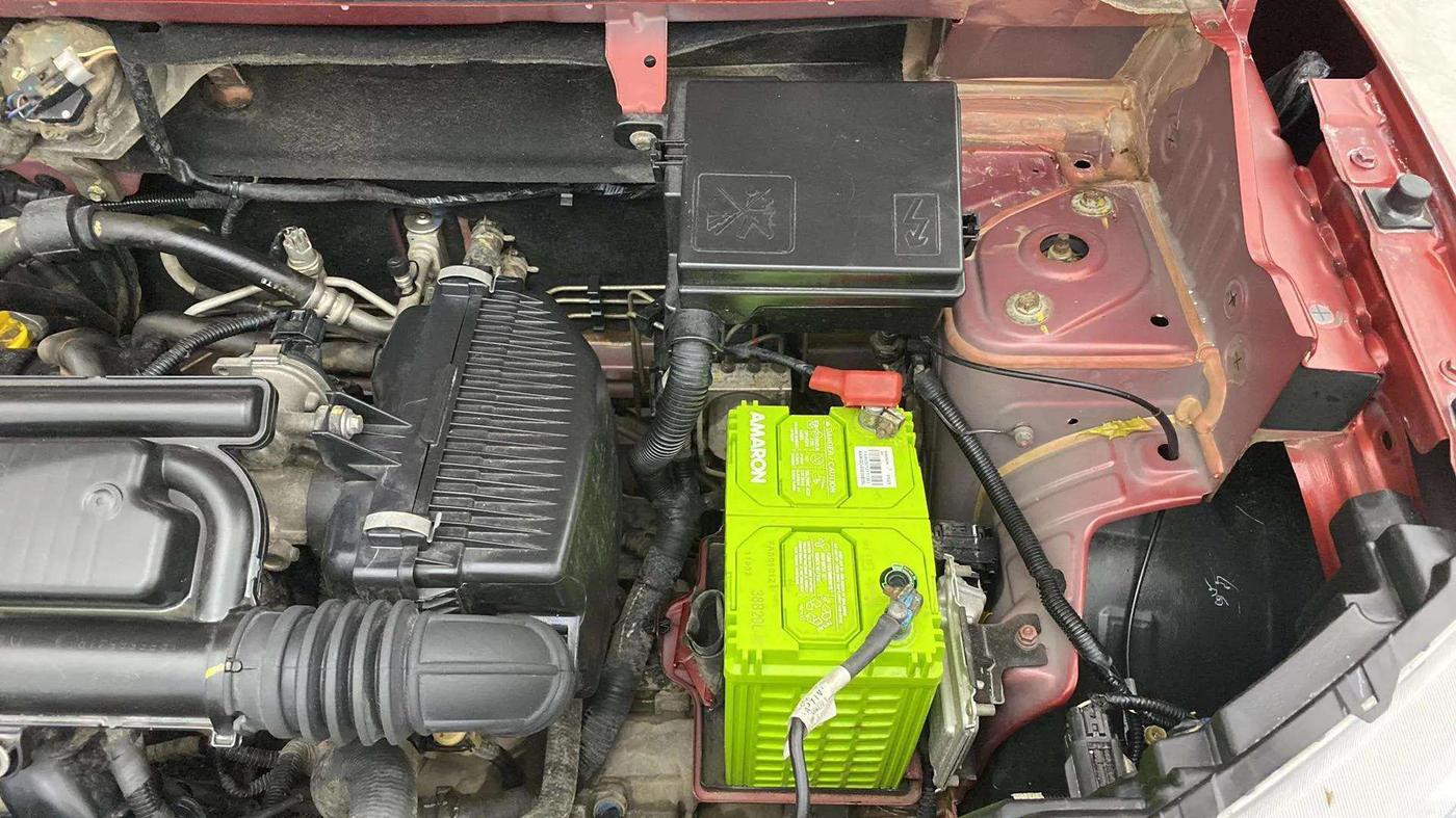 2019 Renault Kwid RXT 1.0 (O), Petrol, Manual, 38,298 km, Engine View - Left