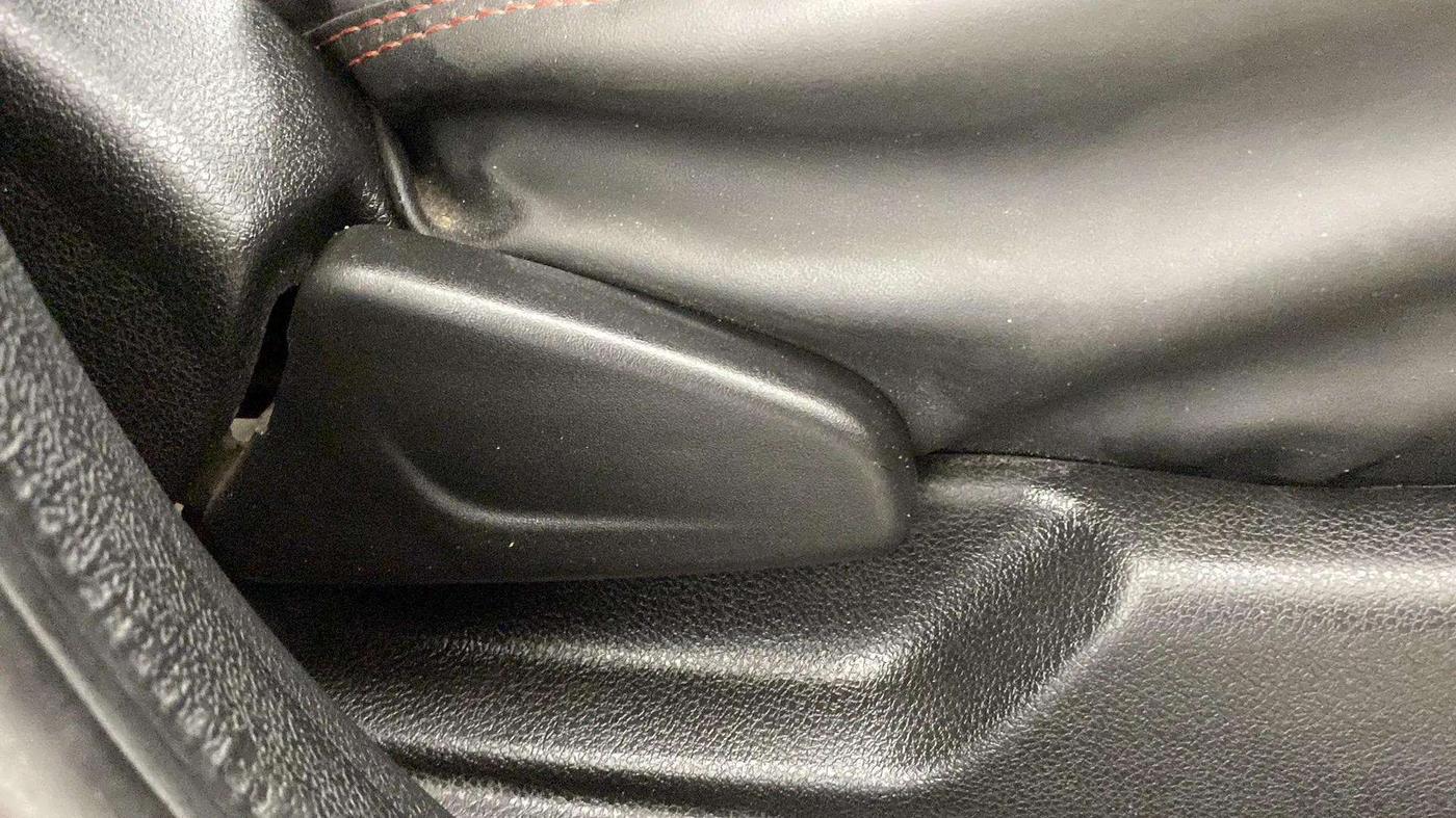 2019 Renault Kwid RXT 1.0 (O), Petrol, Manual, 38,298 km, Driver Side Adjustment Panel