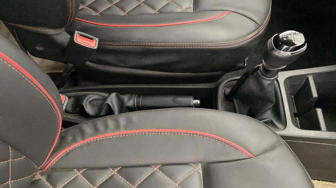 2019 Renault Kwid RXT 1.0 (O), Petrol, Manual, 38,298 km, Gear Lever