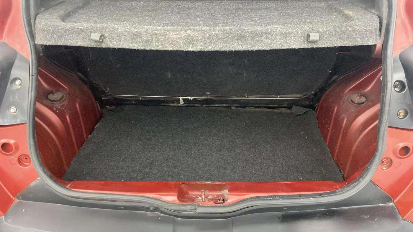 2019 Renault Kwid RXT 1.0 (O), Petrol, Manual, 38,298 km, Boot Inside
