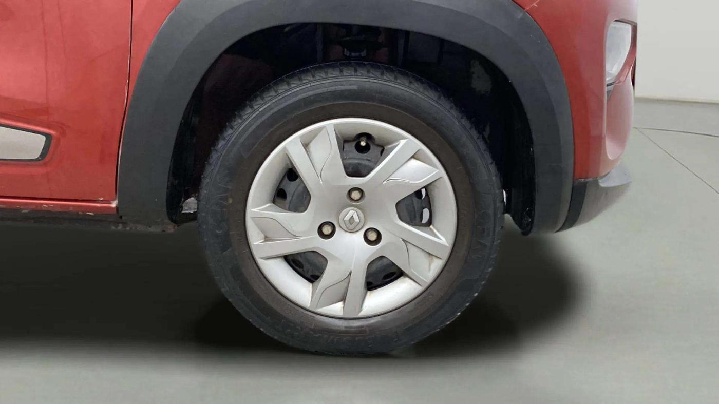 2019 Renault Kwid RXT 1.0 (O), Petrol, Manual, 38,298 km, Right Front Wheel
