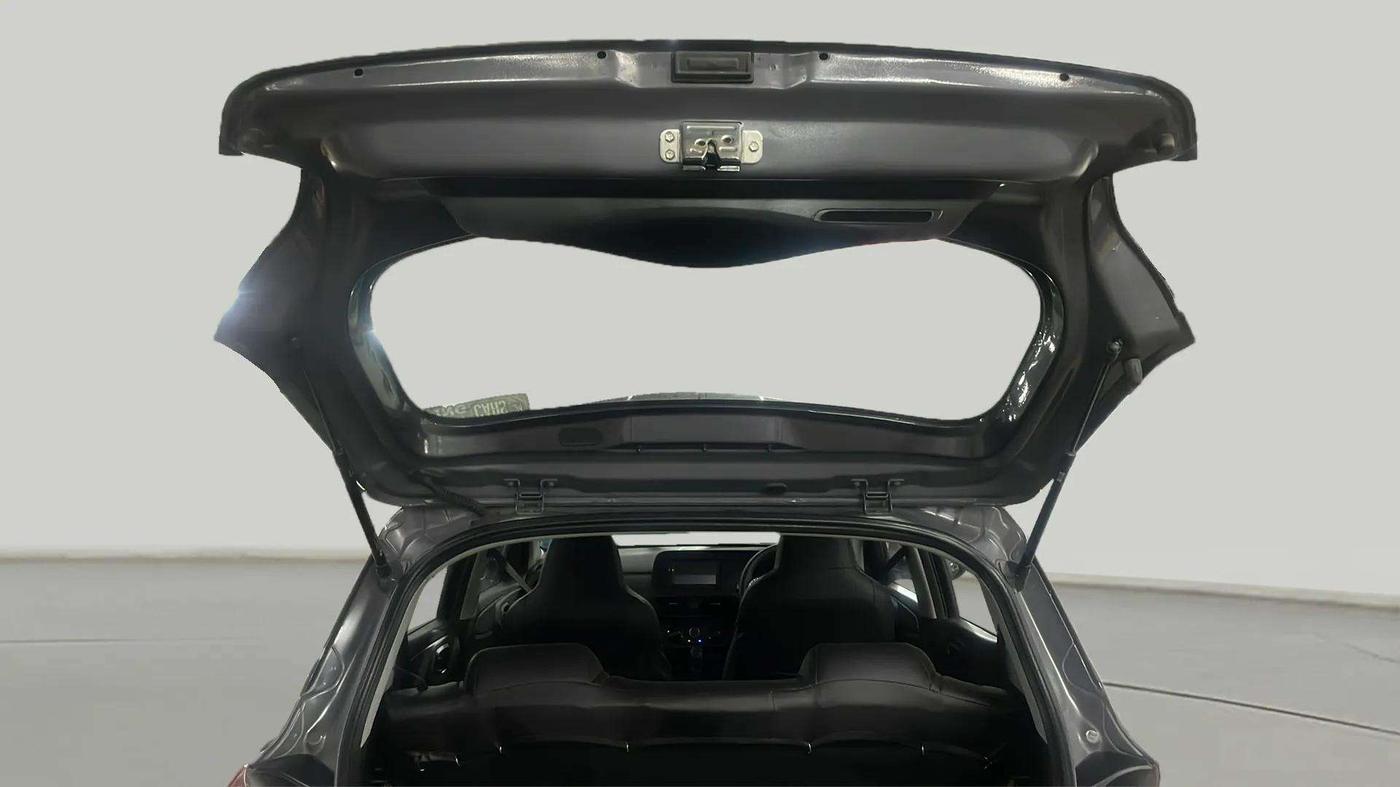 2022 Hyundai GRAND I10 NIOS MAGNA CORPORATE EDITION 1.2 KAPPA VTVT, Petrol, Manual, 16,408 km, Boot Door Open