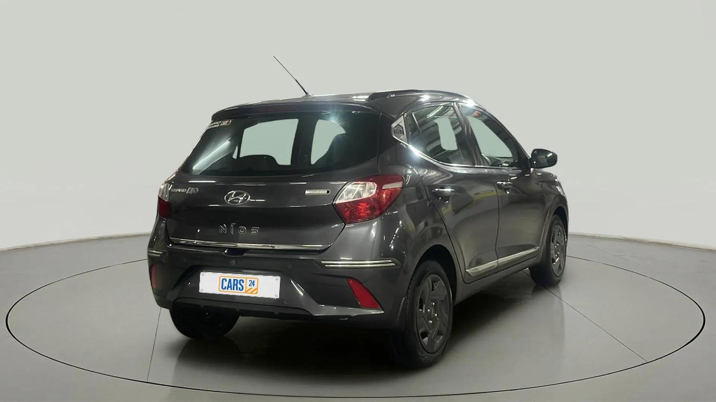 2022 Hyundai GRAND I10 NIOS MAGNA CORPORATE EDITION 1.2 KAPPA VTVT, Petrol, Manual, 16,408 km, Right Back Diagonal