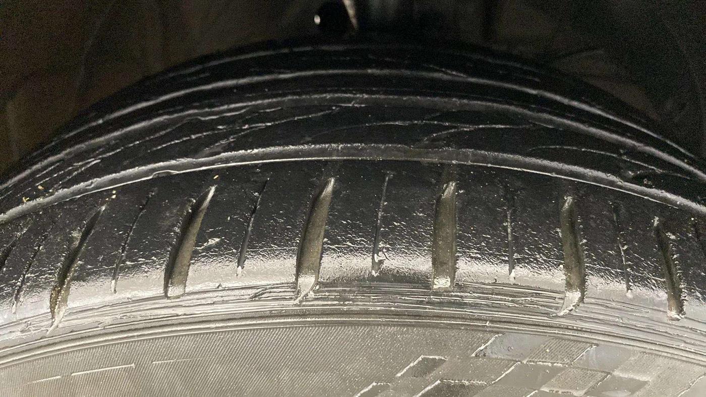 2021 Maruti Baleno ZETA PETROL 1.2, Petrol, Manual, 58,825 km, Right Front Tyre Tread