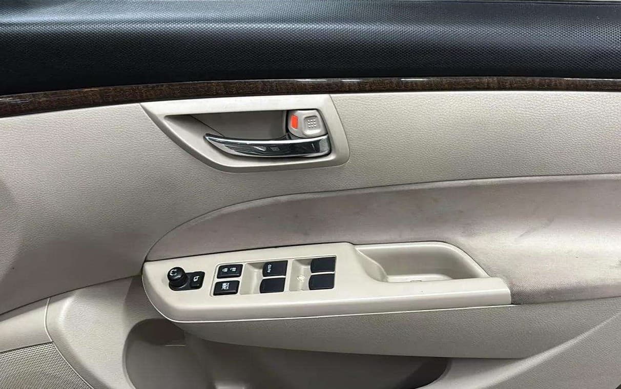 2015 Maruti Swift Dzire VXI, Petrol, Manual, 82,374 km, Driver Side Door Panels Control