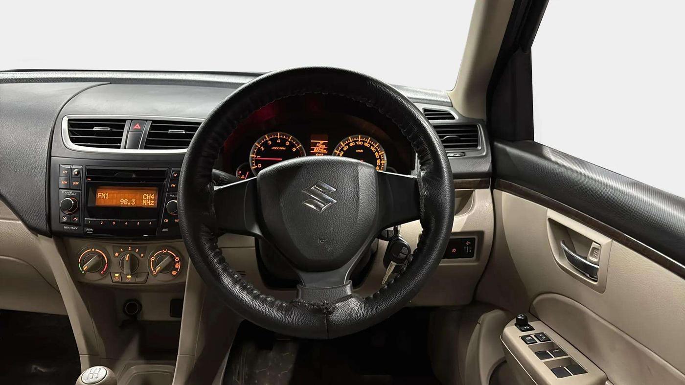 2015 Maruti Swift Dzire VXI, Petrol, Manual, 82,374 km, Steering Wheel Close Up