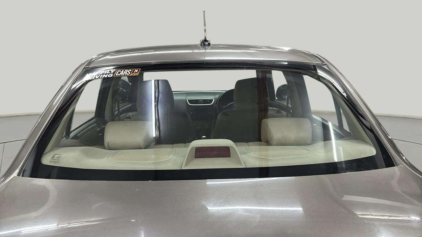 2015 Maruti Swift Dzire VXI, Petrol, Manual, 82,374 km, Rear Windshield